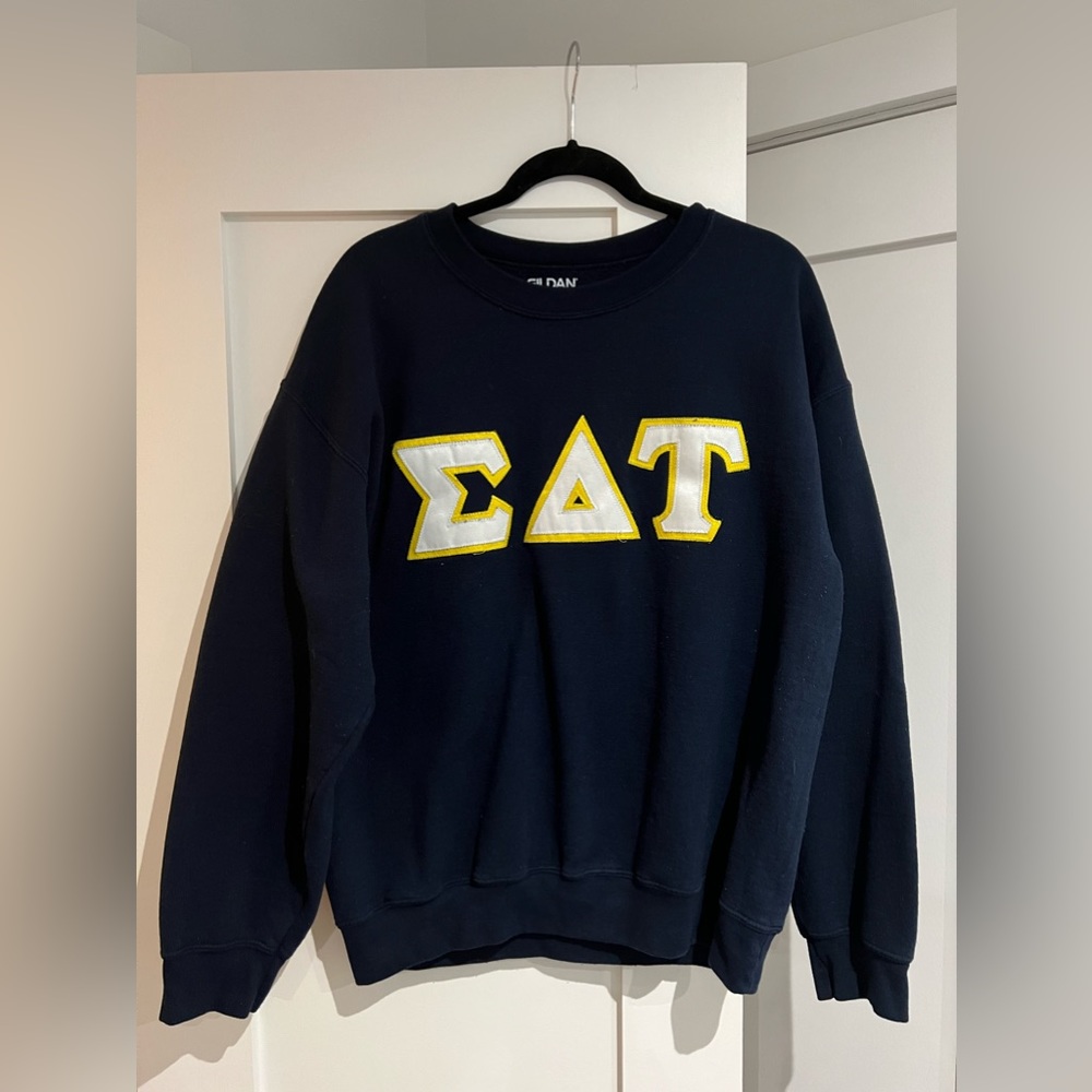 ΣΔΤ Sigma Delta Tau Standards Crewneck Size L